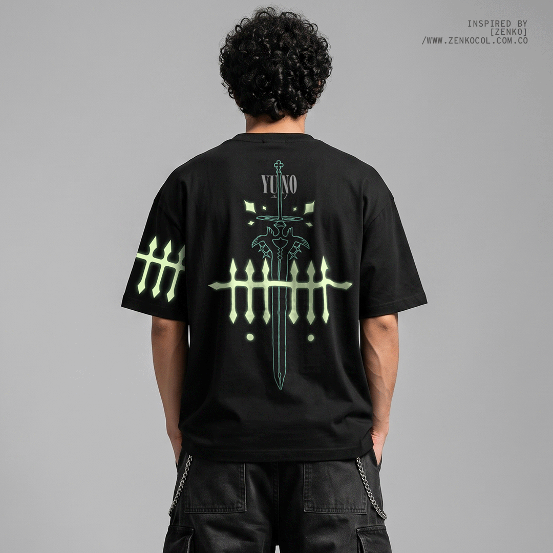 Camiseta Oversize Yuno | Black Clover Edition (Glow in the Dark)